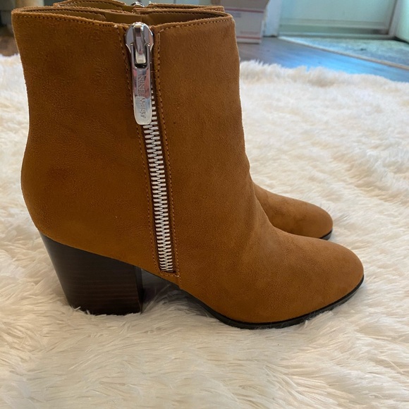 Nine West Neva Boots - Picture 9 of 11